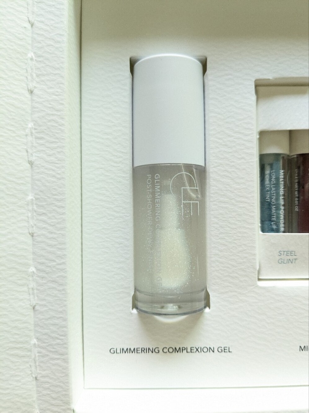 CLE Cosmetics Color & Shine Set - Picture 2 of 9
